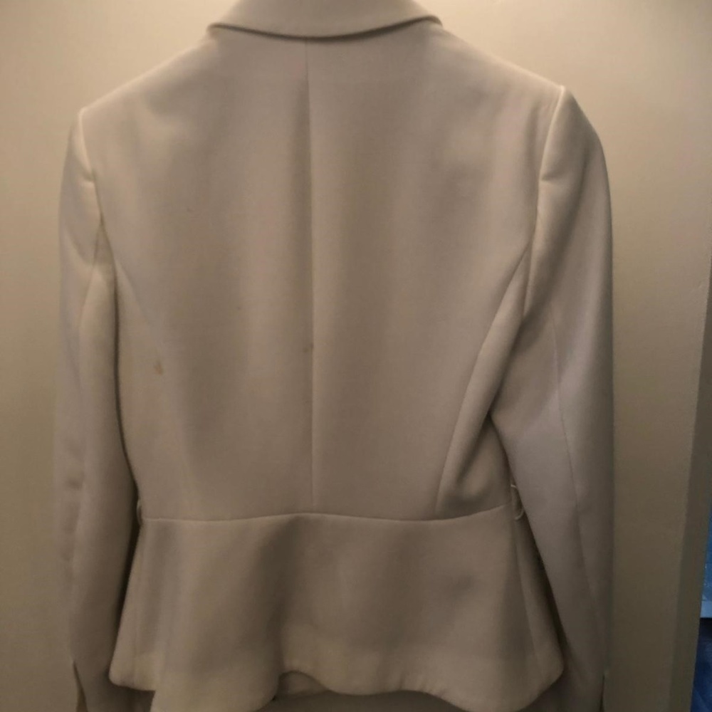 Blazer - Picture 5 of 7